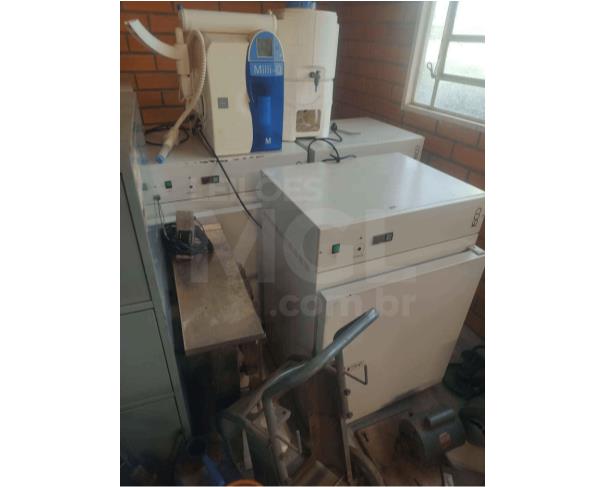 Foto de CHAPECÓ/SC - LOTE DE EQUIPAMENTOS LABORATORIAIS E MOBILIÁRIO