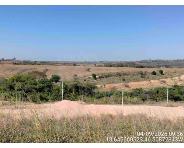 Foto de PATOS DE MINAS/MG - Lote urbano com área de 11.718,36 m², localizado no bairro Planalto
