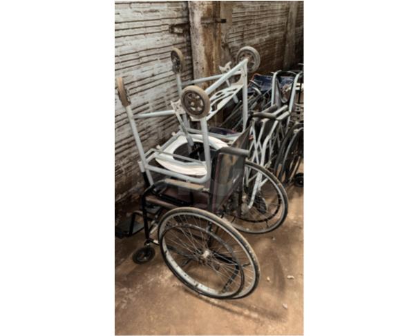 Foto de PONTES GESTAL/SP - Cadeiras de rodas, cadeiras de banho, carrinhos de bebês