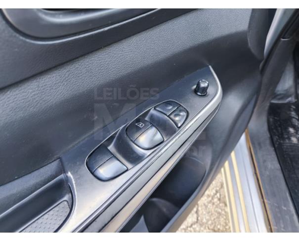 Foto de ITAÚNA/MG- NISSAN FRONTIER S MTX4 2020/2021- PA13352