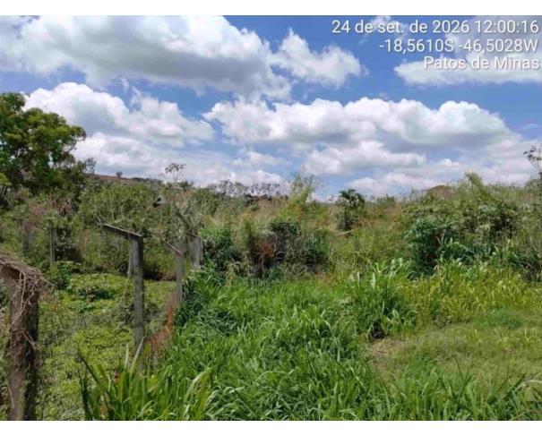 Foto de PATOS DE MINAS/MG - Lote urbano com área de 4.523,46 m², localizado no bairro Altos dos Caiçadas 