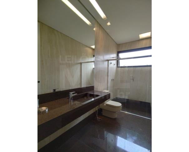 Foto de NOVA LIMA/MG – Casa com a área de 928,29m², situada em Alphaville Lagoa dos Ingleses Fase II