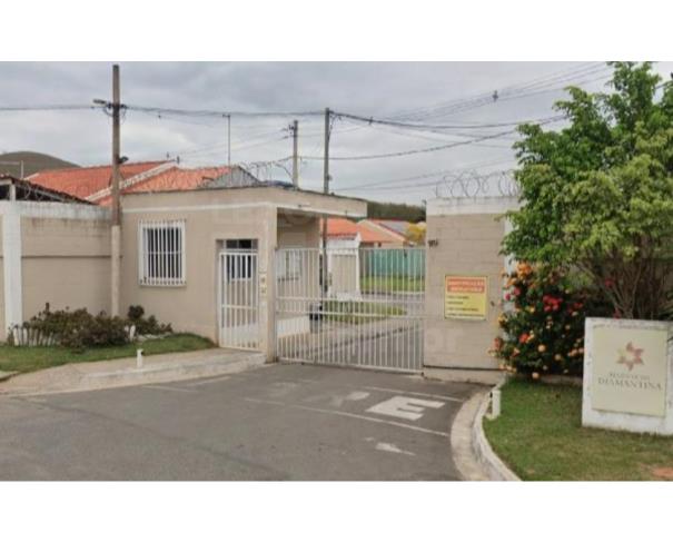 Nova iguaçu/rj — casa palhada (f8787700218584) casas em leilão | mgl leilões