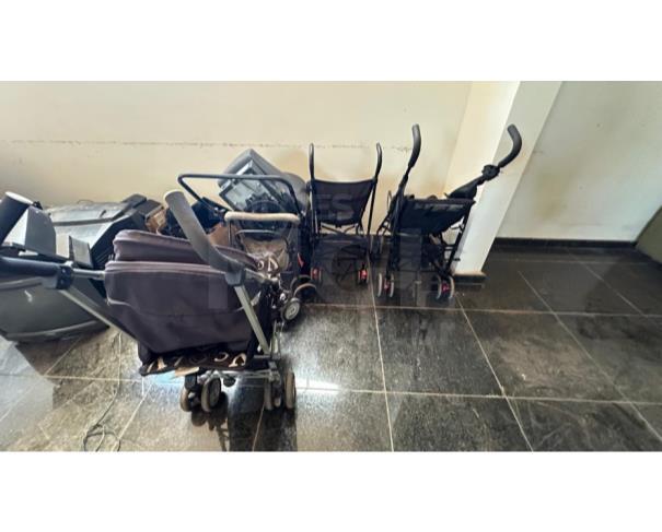 Foto de ITATIAIUÇU/MG-Carrinho de bebe para passeio.