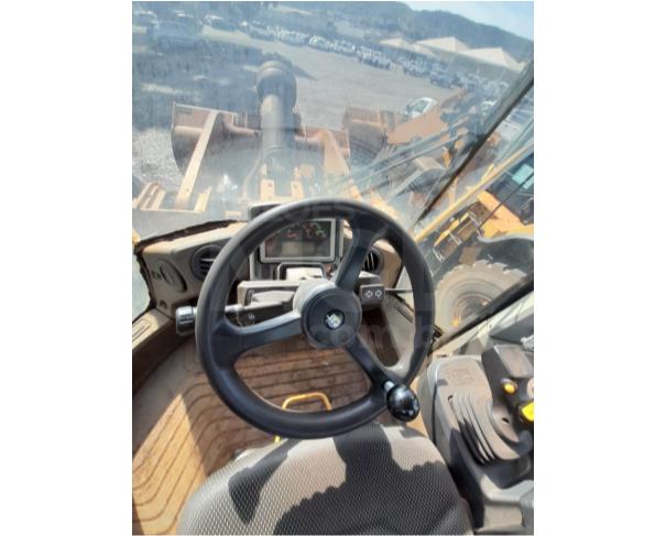 Foto de ITAÚNA MG PÁ CARREGADEIRA CAT  972L - ANO: 2021 - FROTA: CR105 