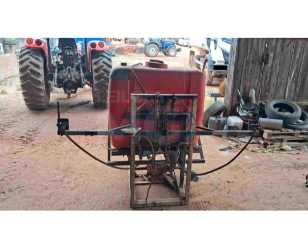 Foto de NOVO HORIZONTE DO NORTE/MT - Pulverizador para trator, marca Puvelmaq 600L, nº 7774