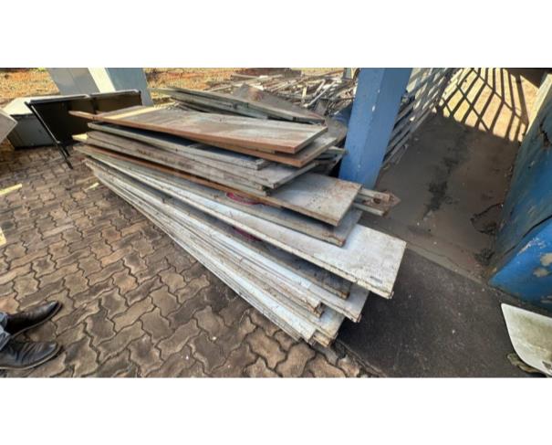 Foto de ITATIAIUÇU/MG-Barraca metálica modulada para evento formato pirâmide (quatro águas) 2,15m x 2,15m, estrutura de tubo, toldo da cobertura produzido em lona de alta resistência. Fornecedor bulchoz e cia Ltda.