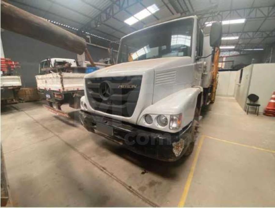 BARBACENA/MG - Caminhão MERCEDES-BENZ Atron 1319 - 2016/2016 Cabine em ...