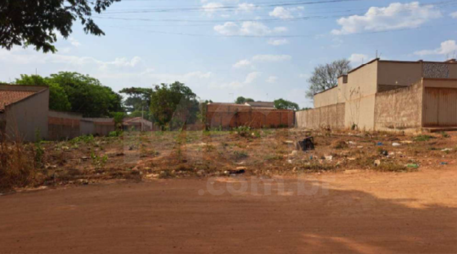 APARECIDA DE GOIÂNIA/GO - TERRENO COM ÁREA DE 375,00M² IMÓVEIS - GOIÁS, localizado em Aparecida De Goiânia - GO