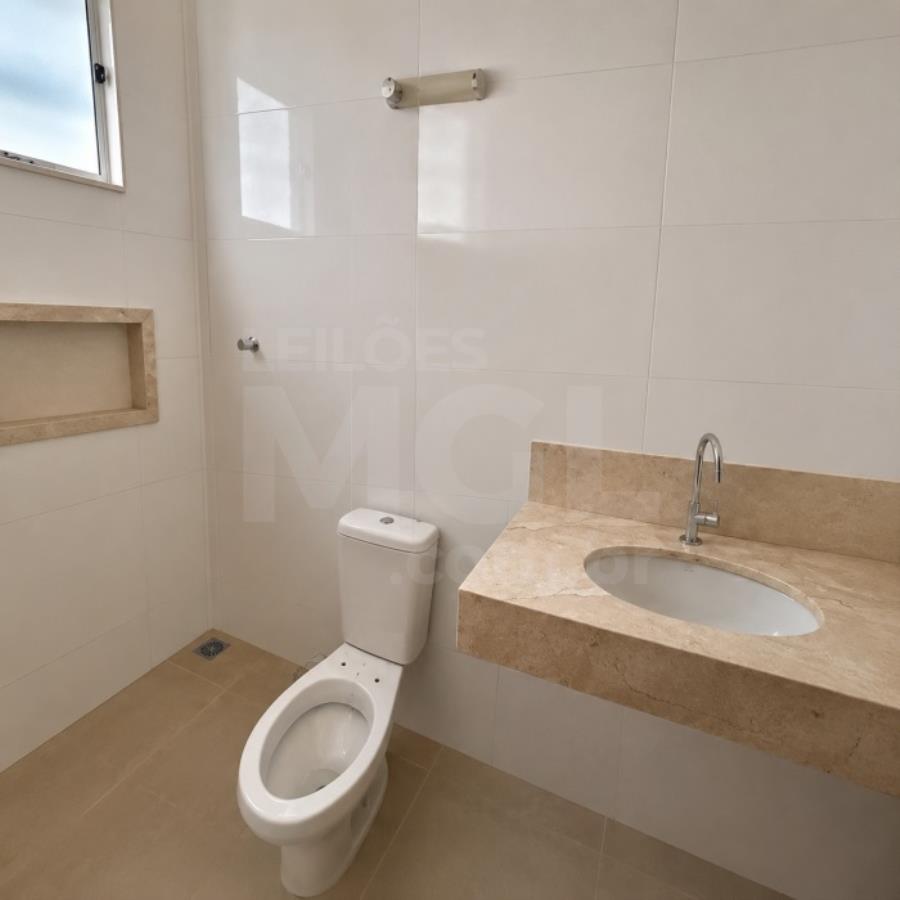 MONTES CLAROS/MG – Apartamento com 91,95 m², contendo 3 quartos/suíte e 2 vagas de garagem, situado no bairro Vila Mauricéia LEILÃO EXTRAJUDICIAL DE IMÓVEIS, localizado em Montes Claros - MG, bairro Vila Mauricéia