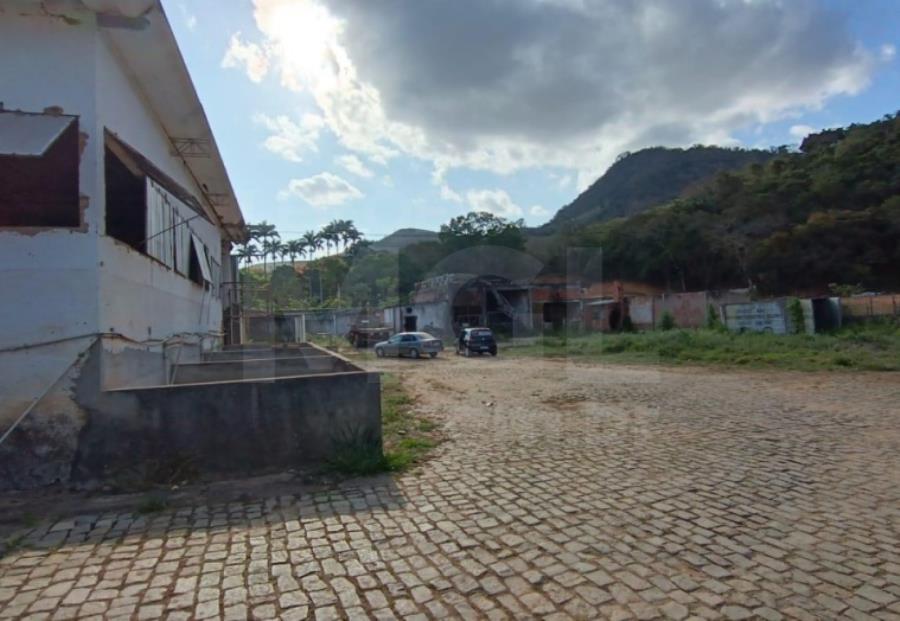 Imagem do imóvel MIRAÍ/MG - Lote urbano com 2.000m² no Centro. IMÓVEIS | MG