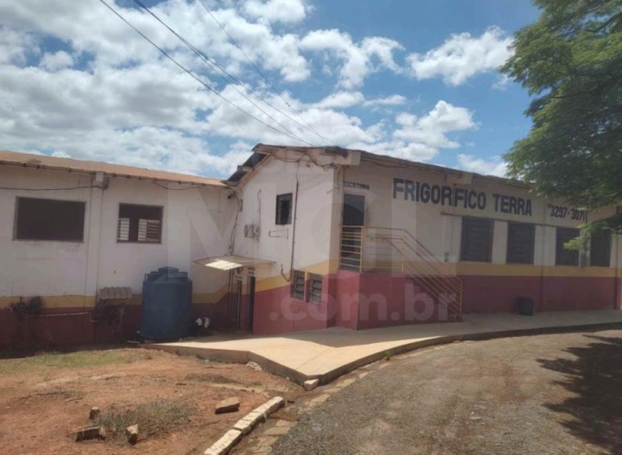 ALFENAS/MG - Frigorífico com terreno de 11.428,00m² no Córrego do Pântano IMÓVEIS | MG, localizado em Alfenas - MG