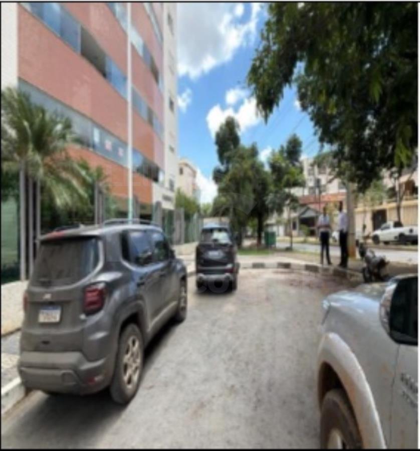 MONTES CLAROS/MG — Apartamento 03 quartos sendo uma suíte no Ed. Kandinsk EXTRAJUDICIAL DE IMÓVEIS, localizado em Montes Claros - MG, bairro Jardim Morada do Sol