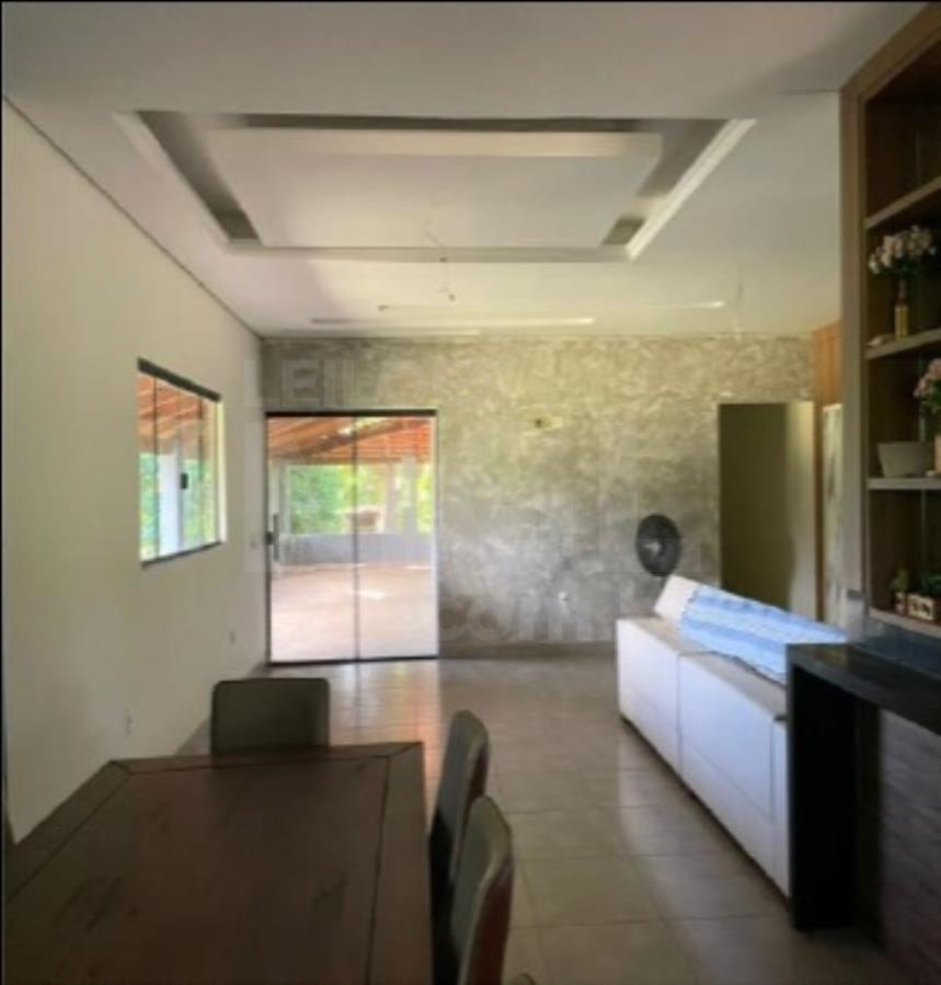 ARINOS/MG GLEBA DE TERRAS NA FAZENDA RIO CLARO COM ÁREA DE 99,90,00HA LEILÃO EXTRAJUDICIAL DE IMÓVEIS, localizado em Arinos - MG