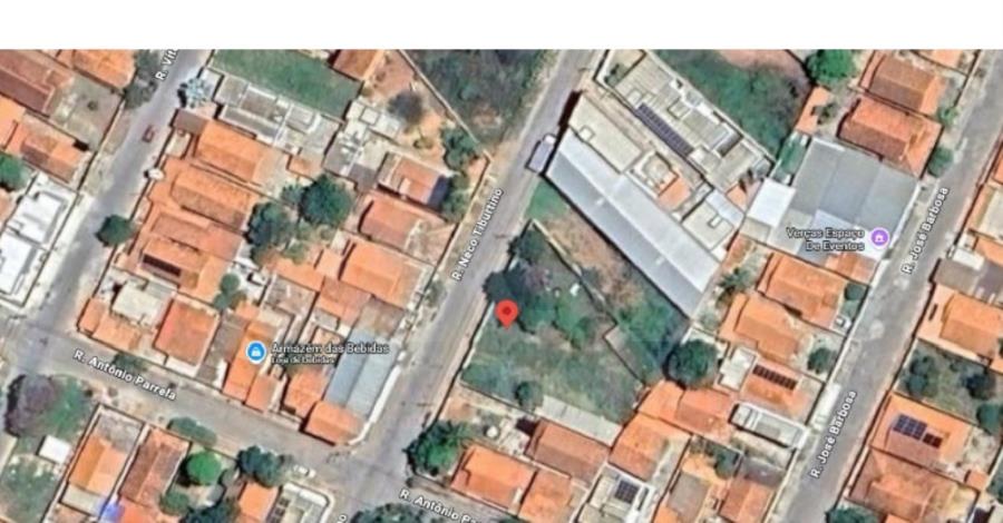 JANAÚBA/MG — Terreno com 910,88m² no Bairro Planalto EXTRAJUDICIAL DE IMÓVEIS, localizado em Janaúba - MG, bairro Planalto