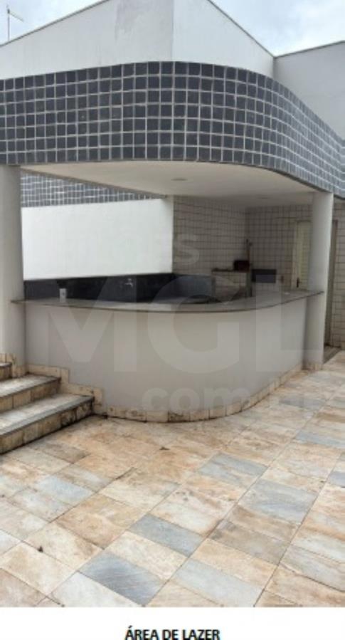 UBERLÂNDIA/MG- APARTAMENTO COM 2 VAGAS DE GARAGEM EXTRAJUDICIAL DE IMÓVEIS, localizado em Uberlândia - MG, bairro Centro