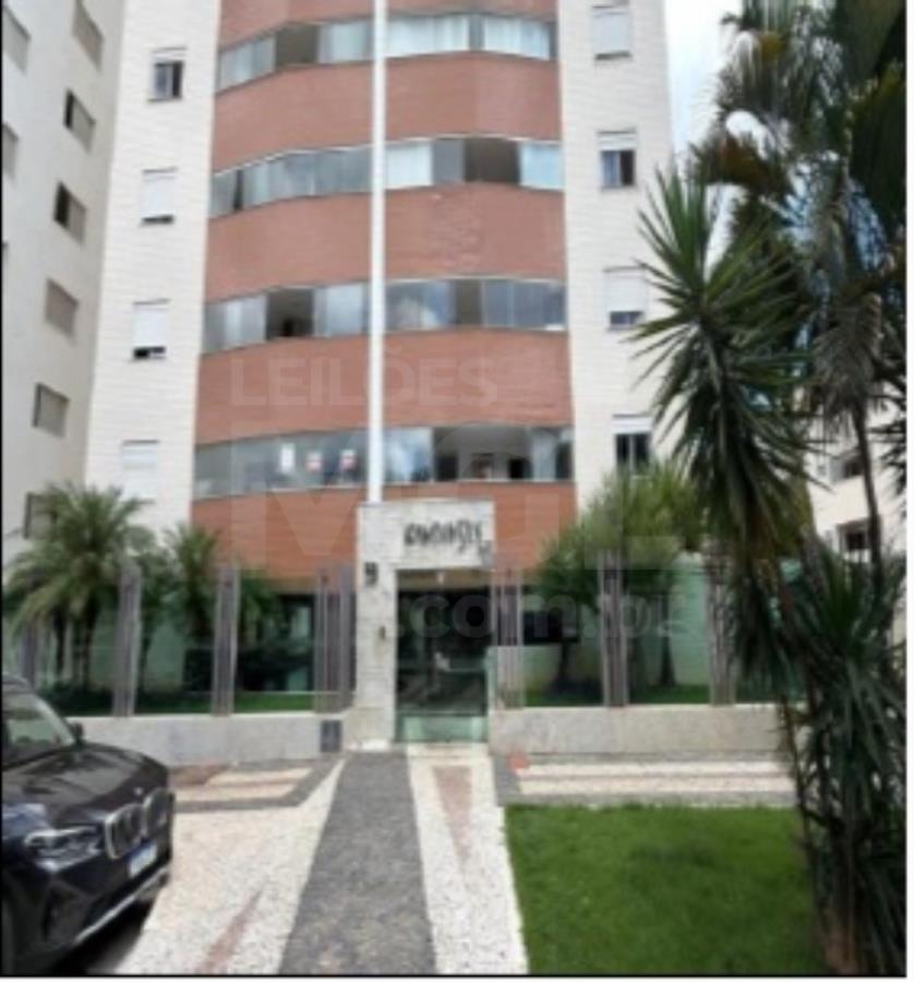 MONTES CLAROS/MG — Apartamento 03 quartos sendo uma suíte no Ed. Kandinsk EXTRAJUDICIAL DE IMÓVEIS, localizado em Montes Claros - MG, bairro Jardim Morada do Sol
