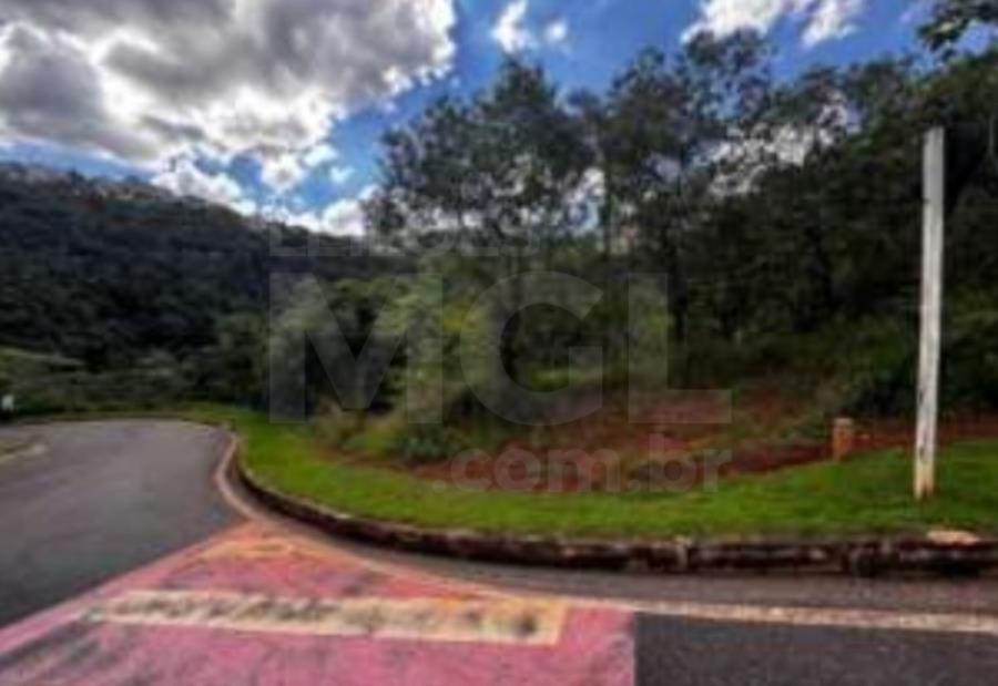 NOVA LIMA/MG — Lote com 2.546,31m² na Vila Castela IMÓVEIS / MG /MT, localizado em Nova Lima - MG