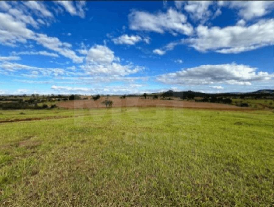 LAGOA FORMOSA/MG-TERRENO EM "FAZENDA CARRANCAS" EXTRAJUDICIAL DE IMÓVEIS, localizado em Lagoa Formosa - MG