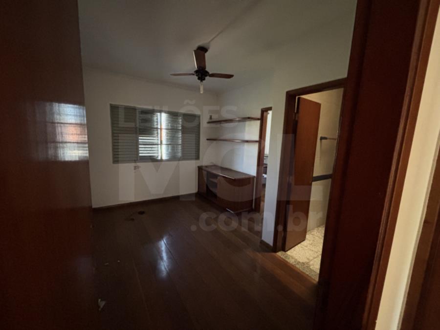 CAMPO GRANDE/MS - Prédio residencial com dois pavimentos em Vila Boa Vista. CREF11 (Conselho Reg. de Educação Física da 11ª Região), localizado em Campo Grande - MS, bairro Vila Boa Vista
