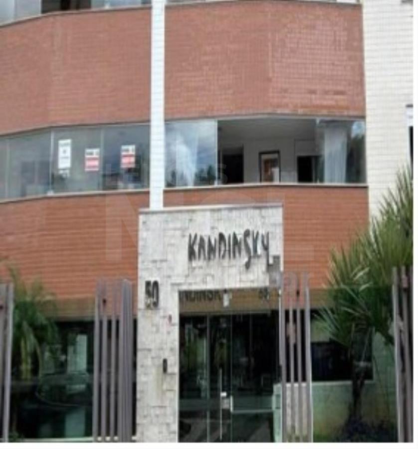 MONTES CLAROS/MG — Apartamento 03 quartos sendo uma suíte no Ed. Kandinsk EXTRAJUDICIAL DE IMÓVEIS, localizado em Montes Claros - MG, bairro Jardim Morada do Sol