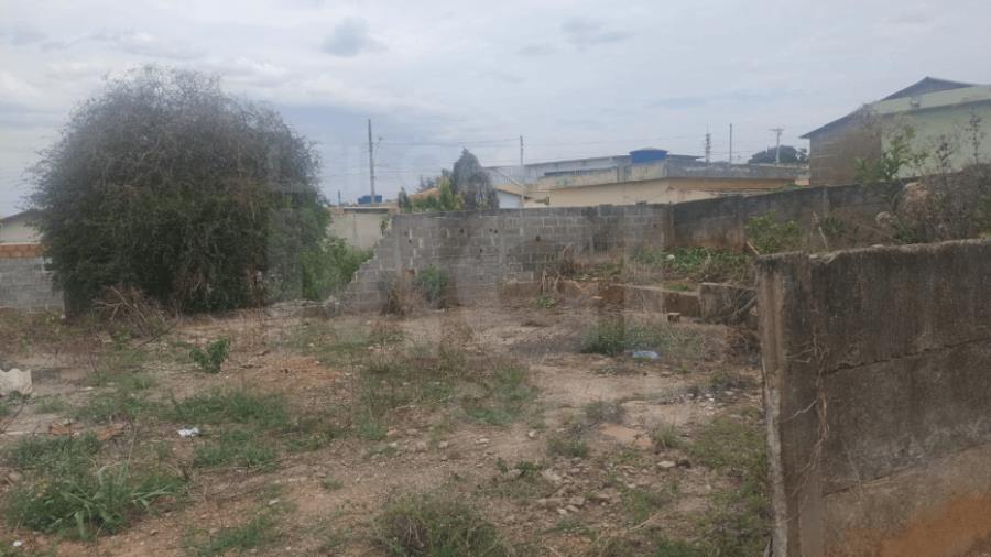 Imagem do imóvel IGUATAMA/MG – Lote com a área de 336,36m², situado no Centro IMÓVEIS