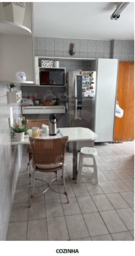 UBERLÂNDIA/MG- APARTAMENTO COM 2 VAGAS DE GARAGEM EXTRAJUDICIAL DE IMÓVEIS, localizado em Uberlândia - MG, bairro Centro