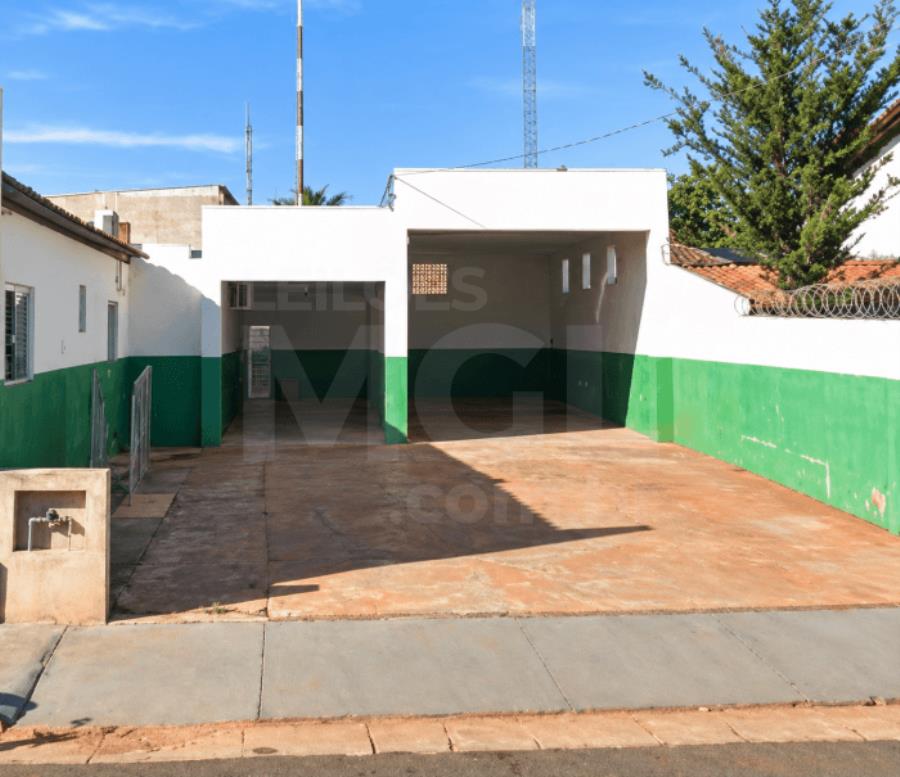 Imagem do imóvel CAMPINA VERDE/MG – Imóvel comercial e seu terreno com 218,60m², no Centro LEILÃO DE IMÓVEIS EXTRAJUDICIAL