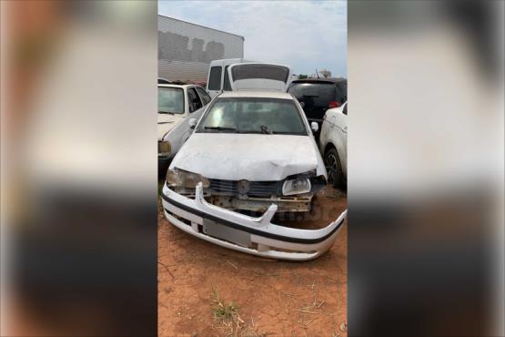 GOIÂNIA/GO - VW GOL 16V - SUCATA - 2000/2000