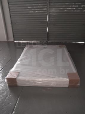 ITAÚNA/MG-ECOBOX ITALIA SUED BRANCO 138X188X27CM-- PA5683
