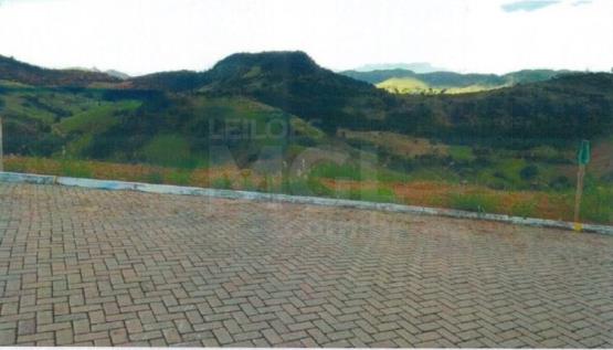 CARANGOLA/MG — Lote com área de 2808,81m² no bairro Alterosa