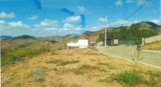 CARANGOLA/MG — Lote com área de 3526,11m² no bairro Alterosa