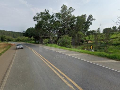 PIRANGUINHO/MG — Terreno rural com 93.96 hectares na Fazenda Ribeirão Vermelho