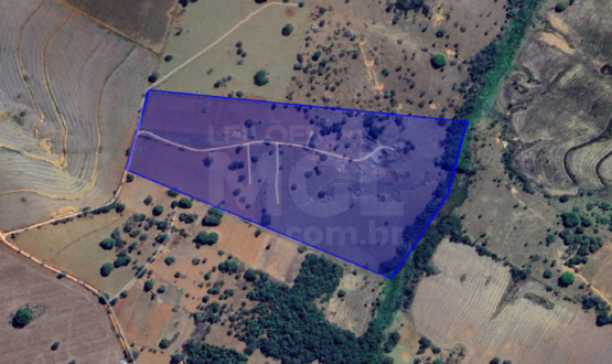 LUZ/MG – Terreno rural com a área de 16,41,94ha, denominado Fazenda Águas Claras