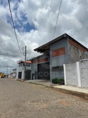 BOA ESPERANÇA/MG - Barracão com a área de 803,00m² no bairro Santa Terezinha