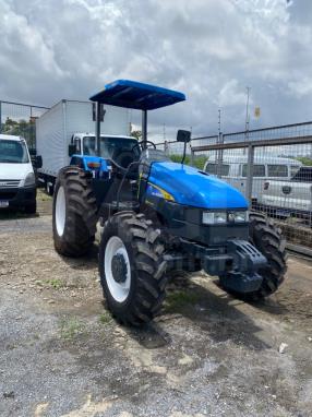 CONTAGEM MG - TRATOR DE PNEUS NEW HOLLAND TL 75 ANO 2012 COM 2.900H