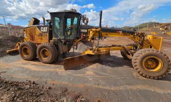 ITAÚNAMG -MOTONIVELADORA CAT 140M - ANO: 2019 - FROTA: MN04
