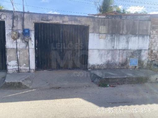 AQUIRAZ/CE — Casa com 2 quartos e 1 Vaga na Garagem (8444417625074)