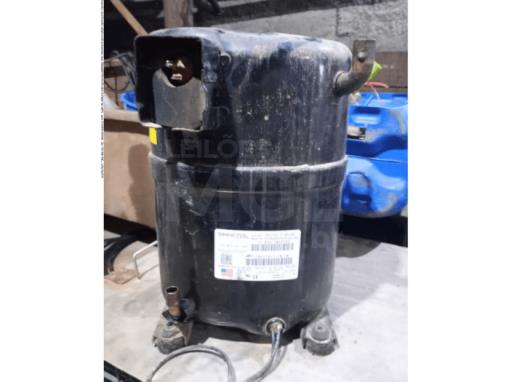 ARCOS/MG - Compressor marca BRISTOL, modelo H23A383D3LA