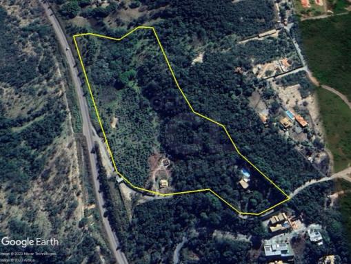 ITAÚNA/MG — Terreno com 53.608m² as margens da MG—431 próximo à Barragem do Benfica