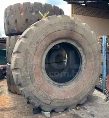CONTAGEM /MG 4 PNEUS BRIDGESTONE COM 3 RODAS USADOS ORIGINAIS