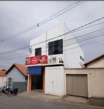 JOÃO PINHEIRO/MG- RESIDENCIA E COMERCIO NO BAIRRO ALVORADA