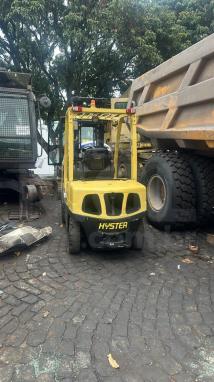 CONTAGEM/MG - EMPILHADEIRA - HYSTER 3,5 TONELADAS - ANO: 2016/2016 - PA13101