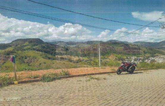 CARANGOLA/MG — Lote com 1517,96m² no bairro Alterosa — PA5727