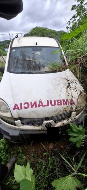 AGUA BOA/MG - Renault Kangoo Rontan Ambulância, 2013 / 2014, FLEX