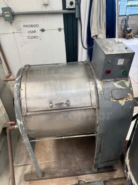 ITAÚNA/MG - LAVADORA DE 10 KG (PRECISA DE REFORMA) MARCA KODAMA - PA13027