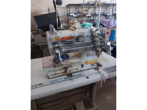 LAGOA DA PRATA/MG - Máquina de costura industrial galoneira SIRUBA F007K-W122-364/FHA