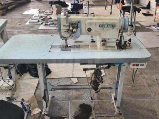 ASTOLFO DUTRA/MG - 02 máquinas industriais SIRUBA prespontadeiras com mesas