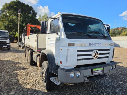 ITAÚNA MG - CAMINHÃO COM CARROCERIA VW 26.260 COM MUNCK - ANO 2008