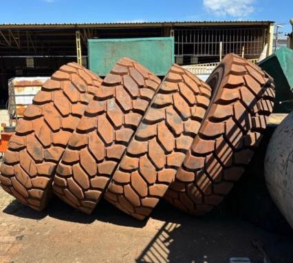 CONTAGEM /MG 4 PNEUS MICHELIN MONTADOS (RODAS), DO EQUIPAMENTO CATERPILLAR 775F